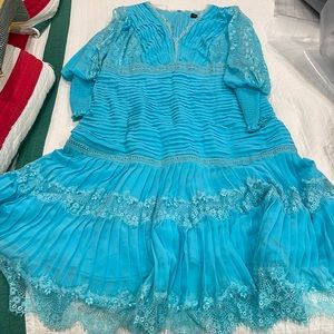 Tadashi Shoji MIDI Dress. Size 18.